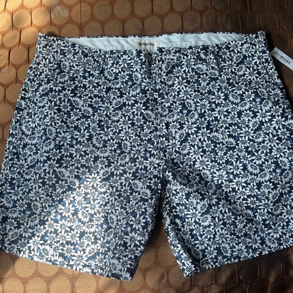 Goodthreads Navy Floral Men's Flat Front Shorts